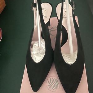 Sole Bliss Women's Suede Heels Size 9.5 EU 40 1/2